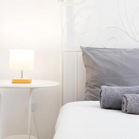Elvira Casa Rustica 75m2 A 300 Metros Da * אסטוריל