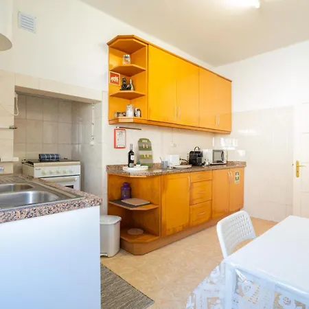 Elvira Casa Rustica 75m2 A 300 Metros Da דירה אסטוריל